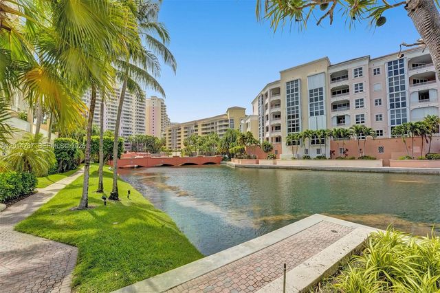 715 Crandon Blvd 406, Key Biscayne, FL 33149