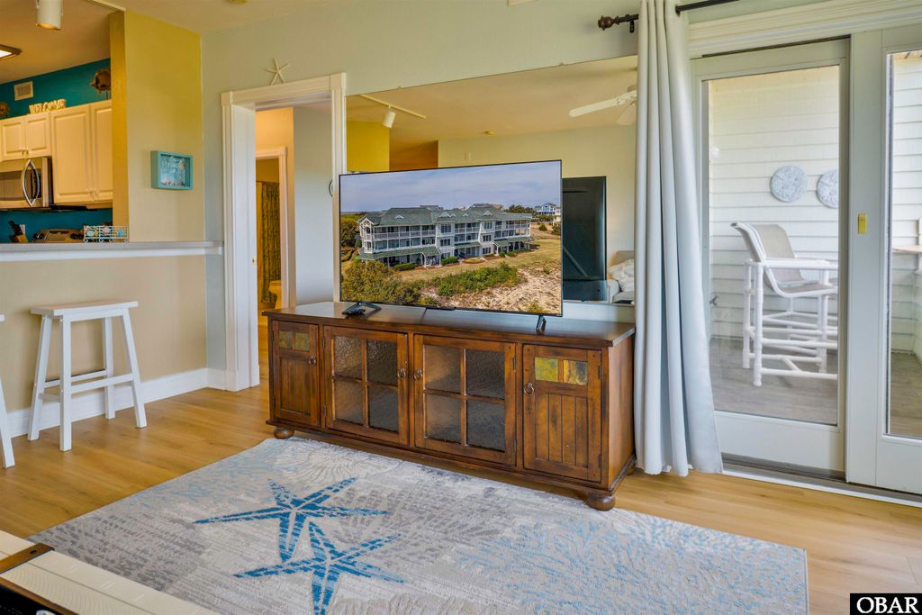 Image 9 of property listing at 655 Sand and Sea Court unit H #523, Corolla, NC 27927