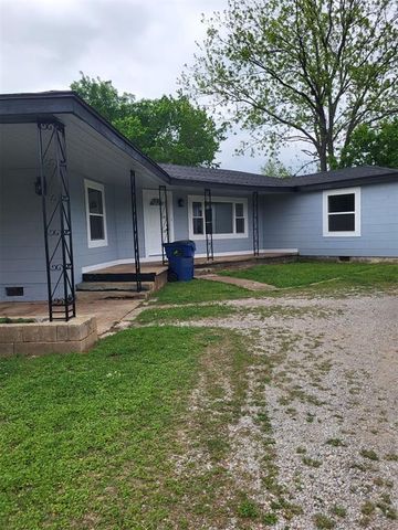 1015 N Rangeline Street, Tecumseh, OK 74873