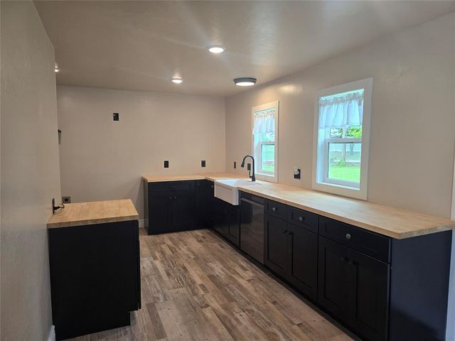 1015 N Rangeline Street, Tecumseh, OK 74873