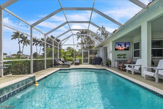 1313 SE 29th TER, Cape Coral, FL 33904