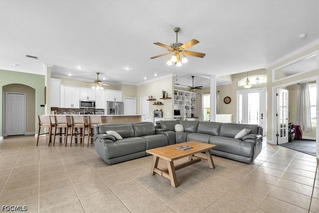 1313 SE 29th TER, Cape Coral, FL 33904