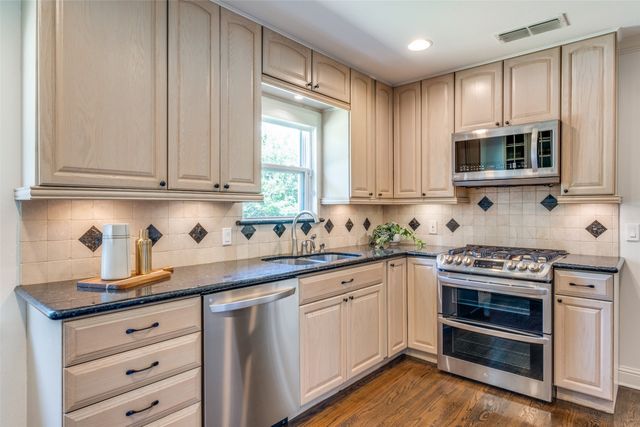 4617 Rockaway Drive, Dallas, TX 75214
