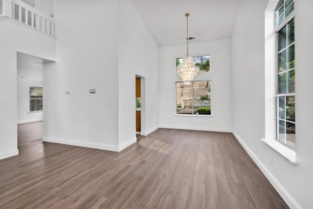 330 Carousel Drive, Vallejo, CA 94589