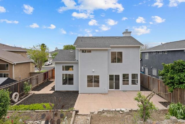 330 Carousel Drive, Vallejo, CA 94589