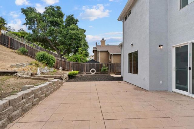 330 Carousel Drive, Vallejo, CA 94589