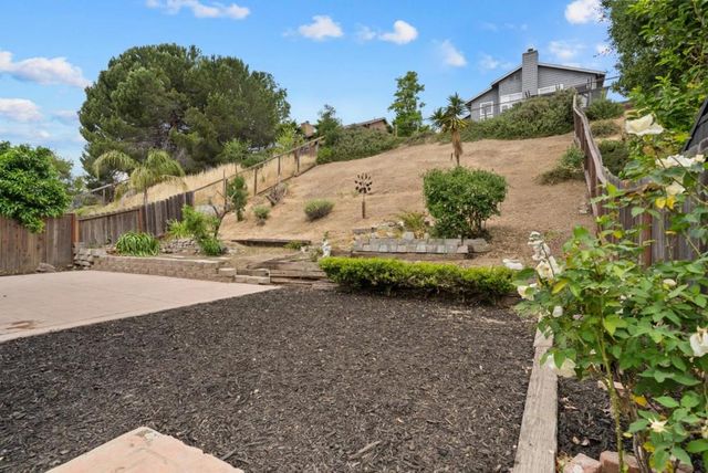 330 Carousel Drive, Vallejo, CA 94589