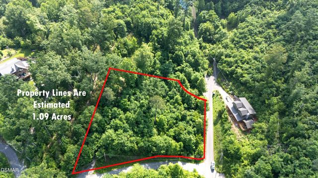 361 Oakwood Drive, Sevierville, TN 37876
