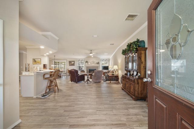 8870 Hart Lane, Sealy, TX 77474