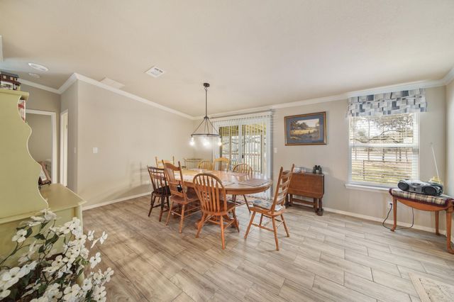 8870 Hart Lane, Sealy, TX 77474