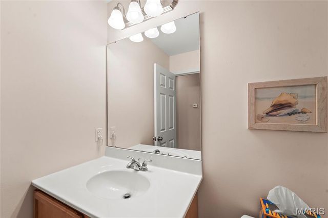 500 Micahs Way, Columbia, IL 62236