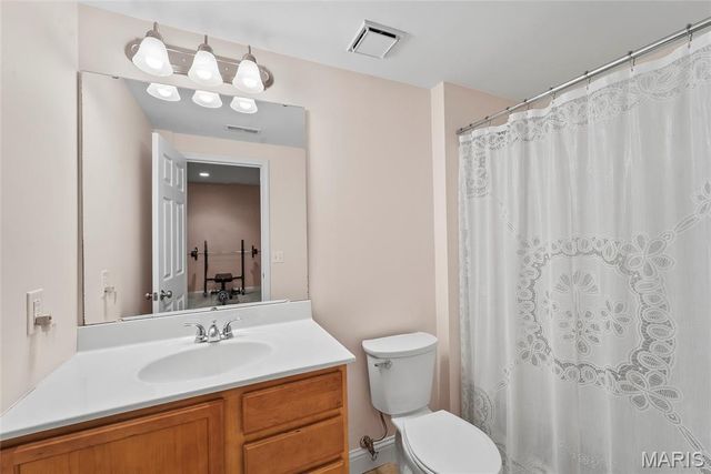 500 Micahs Way, Columbia, IL 62236