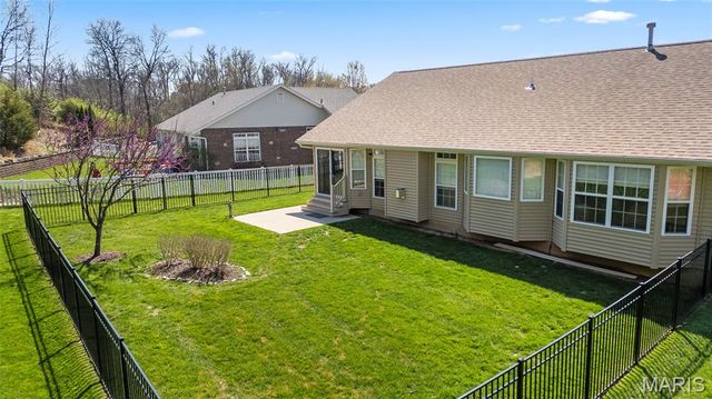 500 Micahs Way, Columbia, IL 62236