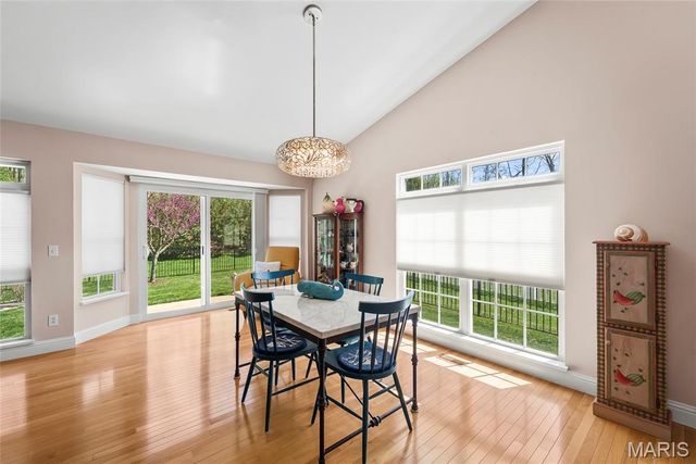 500 Micahs Way, Columbia, IL 62236