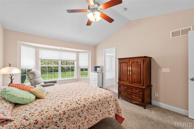 500 Micahs Way, Columbia, IL 62236