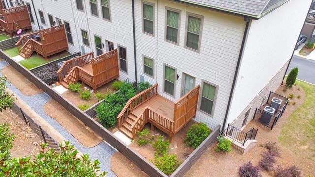 413 Bishop Lane, Woodstock, GA 30188