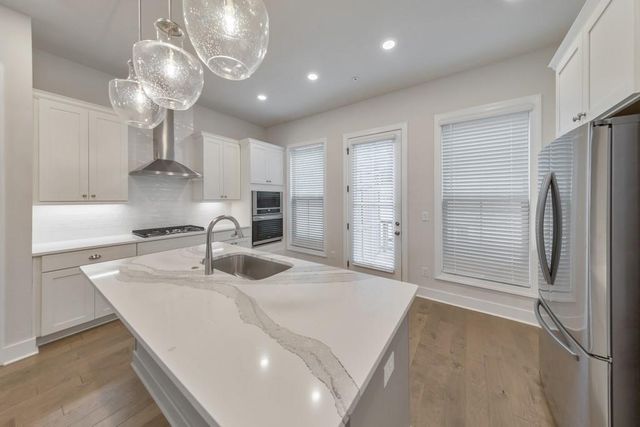 413 Bishop Lane, Woodstock, GA 30188