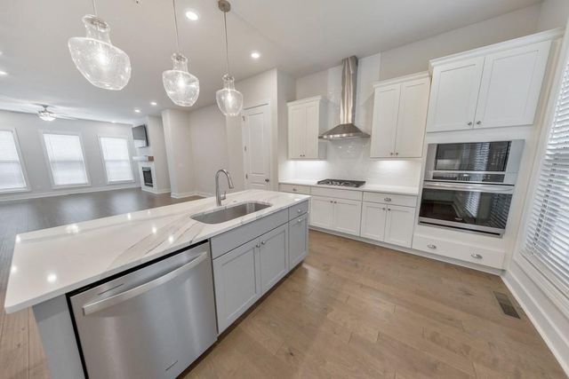 413 Bishop Lane, Woodstock, GA 30188