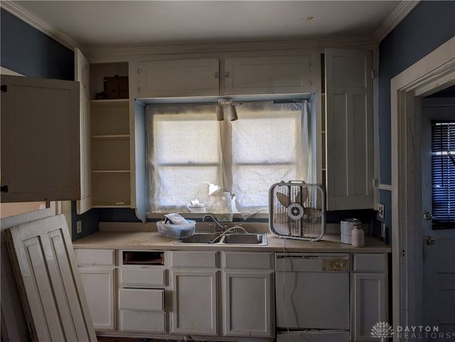 549 Kenwood Avenue, Dayton, OH 45406