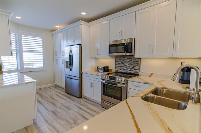 7974 SAILBOAT KEY BOULEVARD S 402, South Pasadena, FL 33707