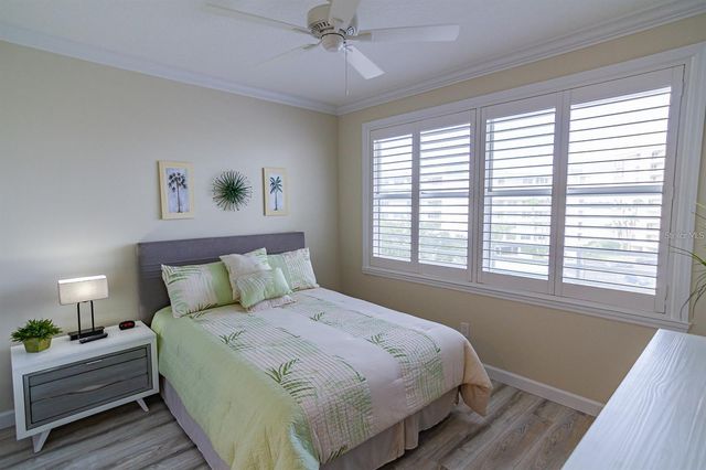 7974 SAILBOAT KEY BOULEVARD S 402, South Pasadena, FL 33707