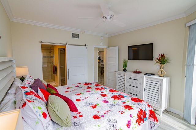 7974 SAILBOAT KEY BOULEVARD S 402, South Pasadena, FL 33707