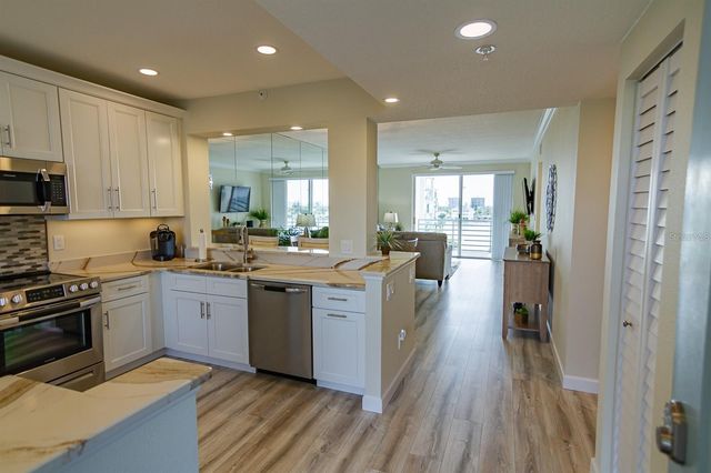 7974 SAILBOAT KEY BOULEVARD S 402, South Pasadena, FL 33707