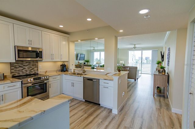 7974 SAILBOAT KEY BOULEVARD S 402, South Pasadena, FL 33707