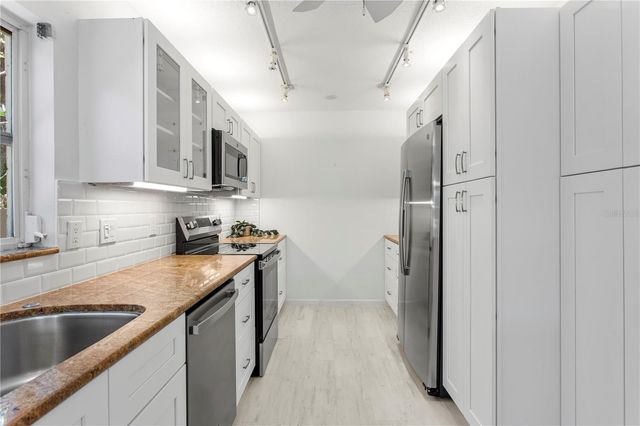 6700 GULF OF MEXICO DRIVE 117, Longboat Key, FL 34228