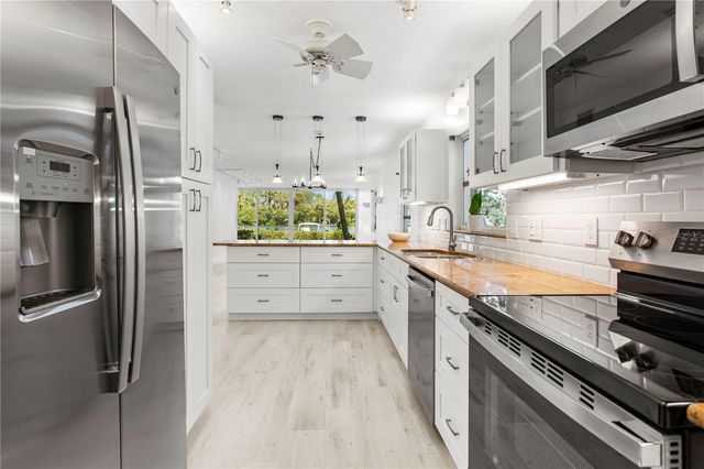 6700 GULF OF MEXICO DRIVE 117, Longboat Key, FL 34228