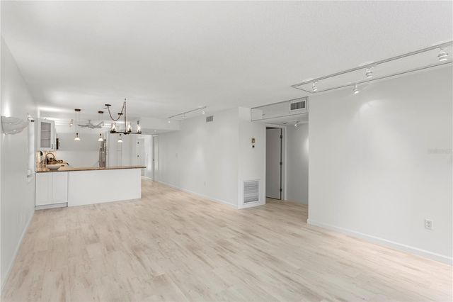 6700 GULF OF MEXICO DRIVE 117, Longboat Key, FL 34228