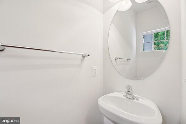 8809 HUB GRTH #3, Jessup, MD 20794
