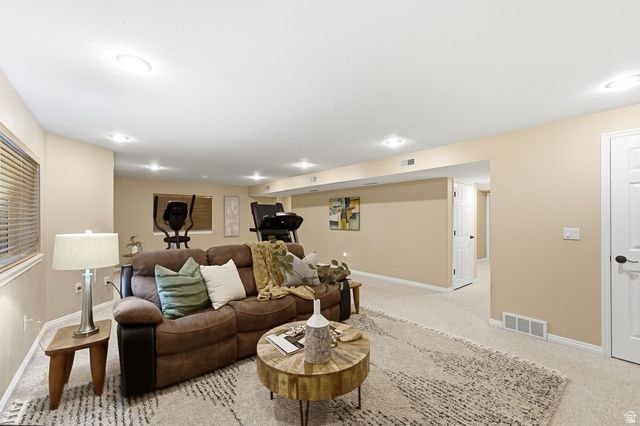 955 W 10375 S, South Jordan, UT 84095