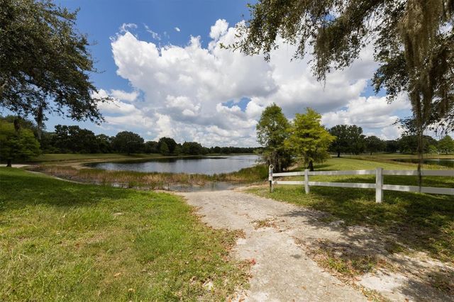 11709 CLUBHOUSE DRIVE, Lakewood Ranch, FL 34202