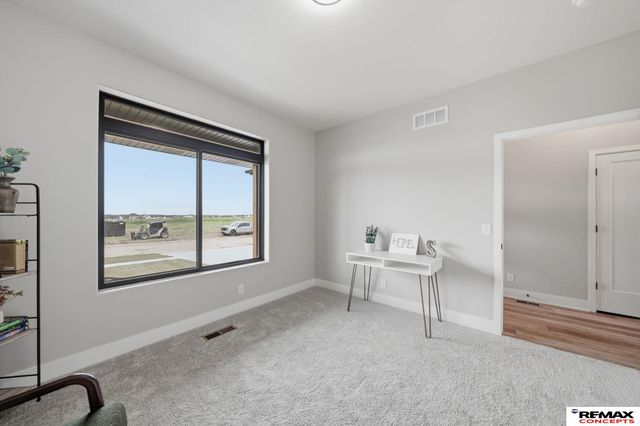 958 W Avondale Street, Lincoln, NE 68523
