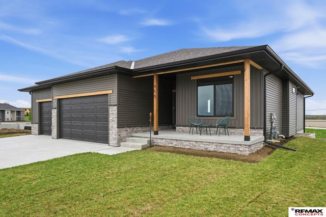958 W Avondale Street, Lincoln, NE 68523
