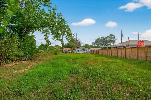 3552 Nathaniel Brown Street, Houston, TX 77021