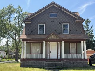 1541 Clinton Street, Muskegon City, MI 49442