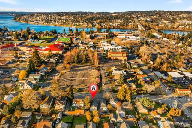 1223 11th Street, Bremerton, WA 98337