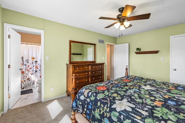 4416 74th Street, Urbandale, IA 50322