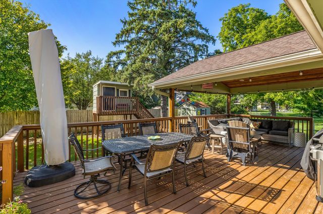 4416 74th Street, Urbandale, IA 50322