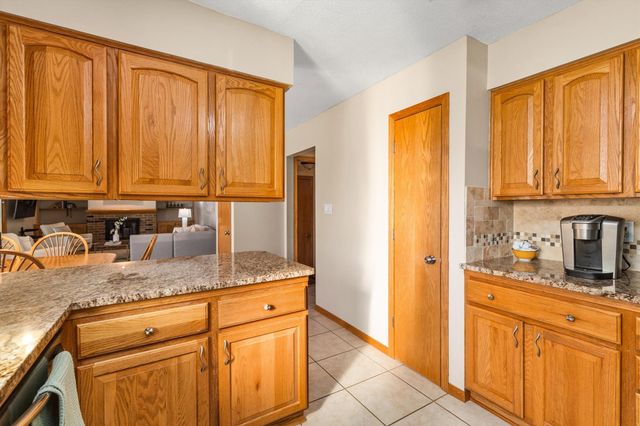 4416 74th Street, Urbandale, IA 50322