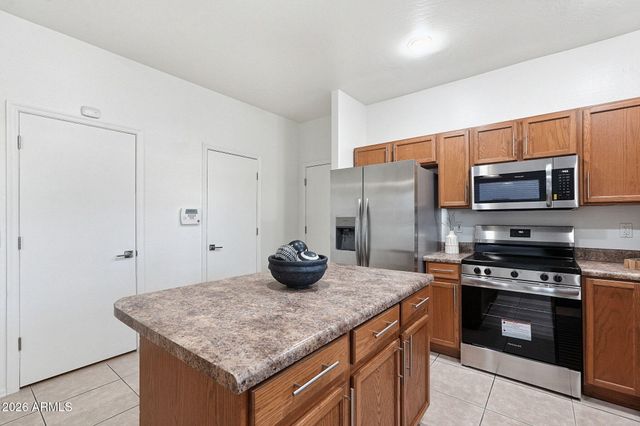 3008 E Kings Avenue, Phoenix, AZ 85032