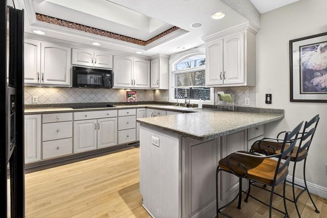 2308 N APPLETON STREET, Appleton, WI 54911