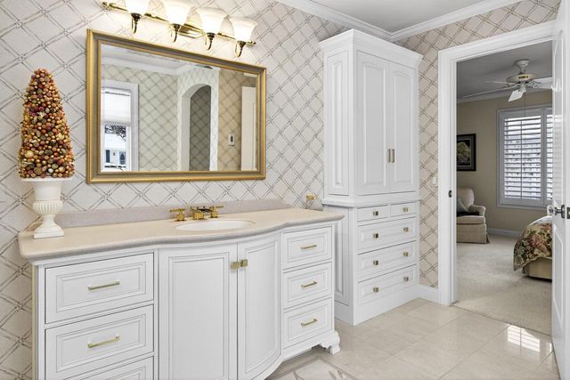 2308 N APPLETON STREET, Appleton, WI 54911