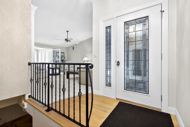 2308 N APPLETON STREET, Appleton, WI 54911