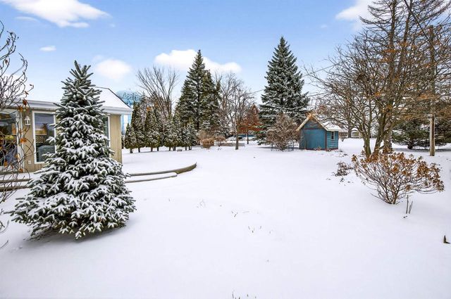 2308 N APPLETON STREET, Appleton, WI 54911