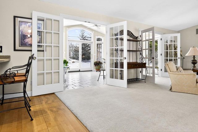 2308 N APPLETON STREET, Appleton, WI 54911