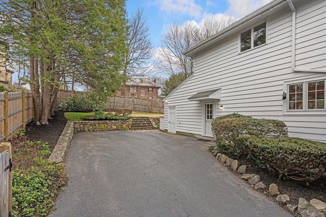 15 Hancock St, Lexington, MA 02420