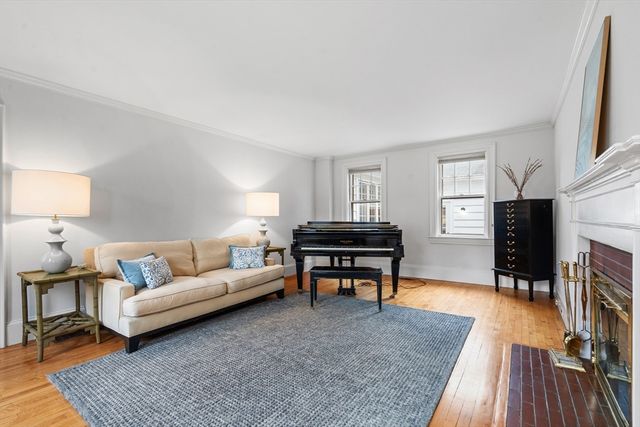 15 Hancock St, Lexington, MA 02420